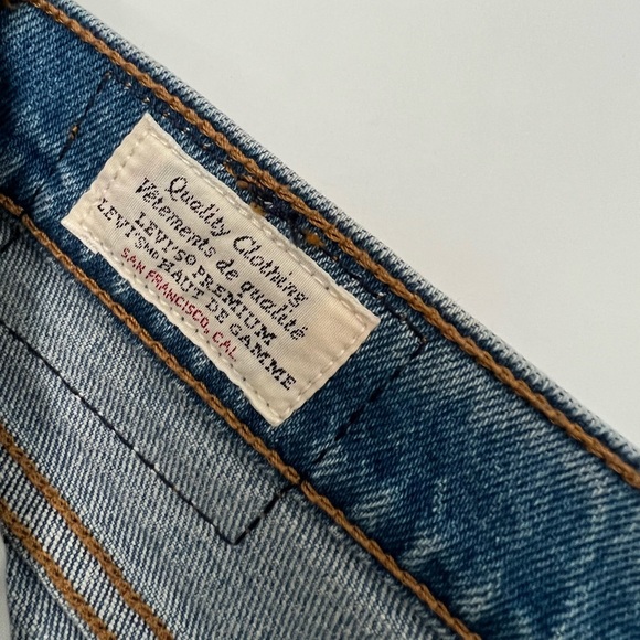 Levi’s Wedgie Jeans - Picture 2 of 4